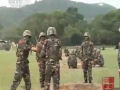 Soldados chineses treinam com granadas