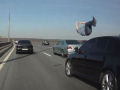 Acidente em rodovia russa, acidente real ou um truque de vídeo?