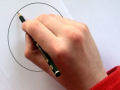 Como desenhar um círculo perfeito (ou quase) a mão com lápis e papel