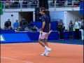 Novak Djokovic imita Guga em amistoso no Rio de Janeiro
