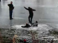 O impactante drama de um resgate em um lago congelado