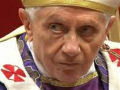 Deus despede o Papa de forma irrevogável