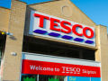 Supermercado britânico obriga trabalhadores a usar pulseiras que monitoram sua atividade