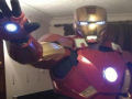 Fã constrói impressionante traje do Iron Man