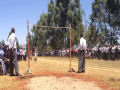 Um torneio de saltos em altura como você nunca viu no Quênia