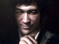 Bruce Lee é ressuscitado por CGI para fazer um comercial
