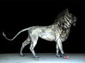 Majestosa escultura de leão feita com 4.000 peças de sucata
