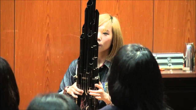 O tema de Super Mario Bros tocado com um instrumento milenar chinês