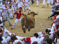Corrida de touros de Pamplona é uma festa de rua insana<br />
