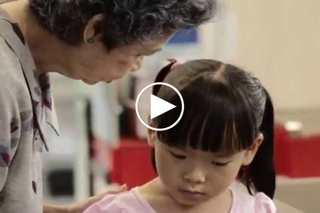 Vídeo nos mostra que atos de bondade estimulam outros