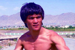 Bruce Lee está vivo e vive no Afeganistão