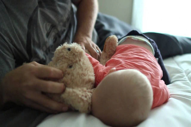 4 formas de escapar de um bebê recém dormido sem que ele acorde