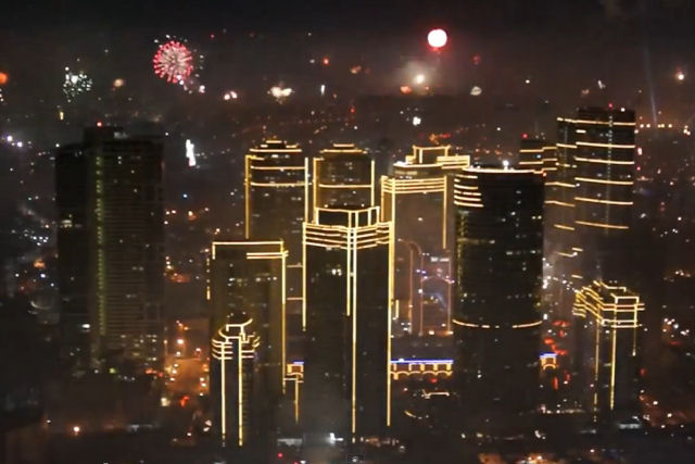 Fogos de artifício de Ano Novo em Manila