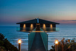 Esta incrível casa na Austrália parece flutuar sobre o mar