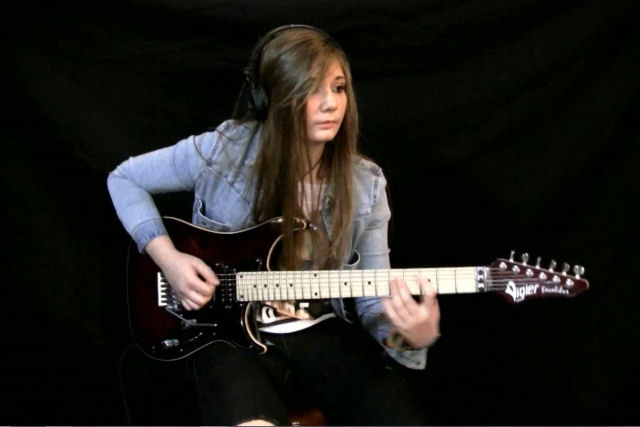 Esta adolescente faz o melhor solo de guitarra da British Dragonforce que você já viu