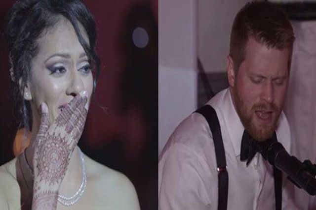 Este cara aprendeu uma canção em hindi para cantar a sua noiva no dia do casamento