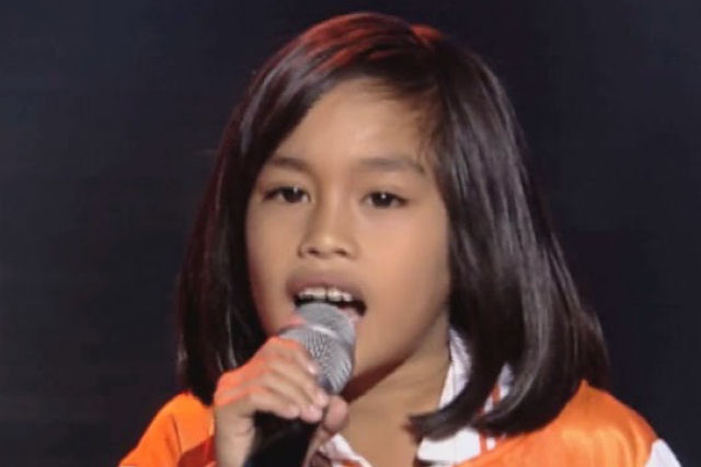 O que este ?mini Bee Gees? está fazendo no The Voice das Filipinas?