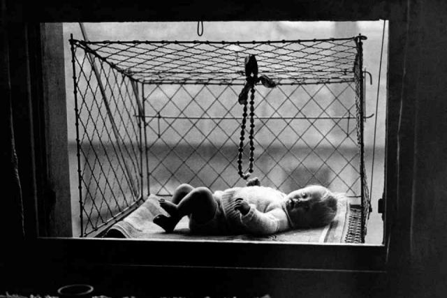 As gaiolas para bebês dos anos 1930