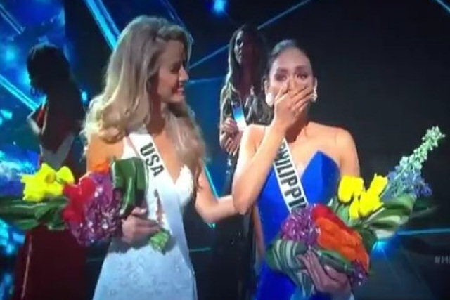 Apresentador do Miss Universo comete gafe insana e coroa a miss errada