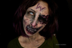 Maquiadora se transforma em terríveis monstros de pesadelo