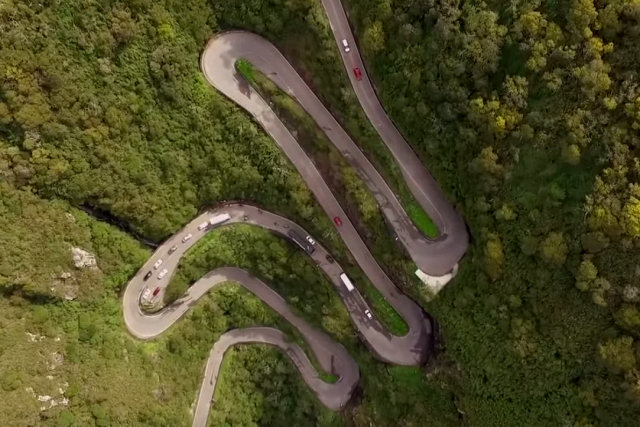 Serra do Rio do Rastro à visa de drone, um cenário espetacular do começo ao fim