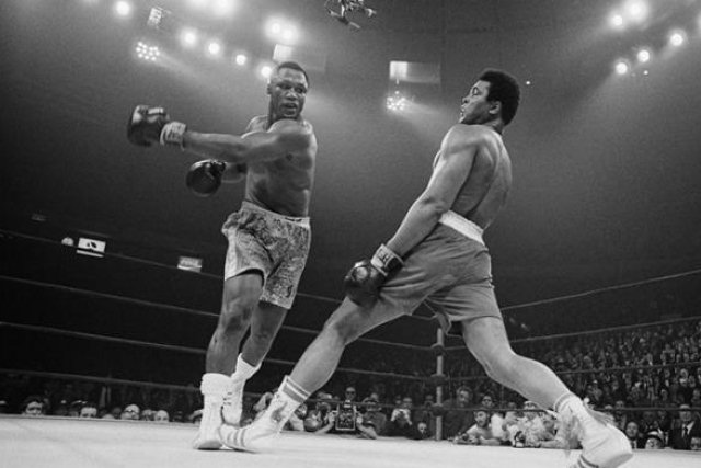 O dia que Muhammad Ali esquivou-se de 23 socos em 10 segundos