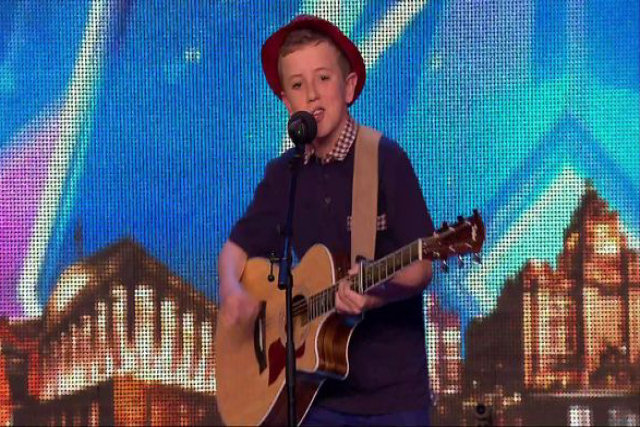 O garoto que derreteu o coração do público no Got Talent britânico em 2015