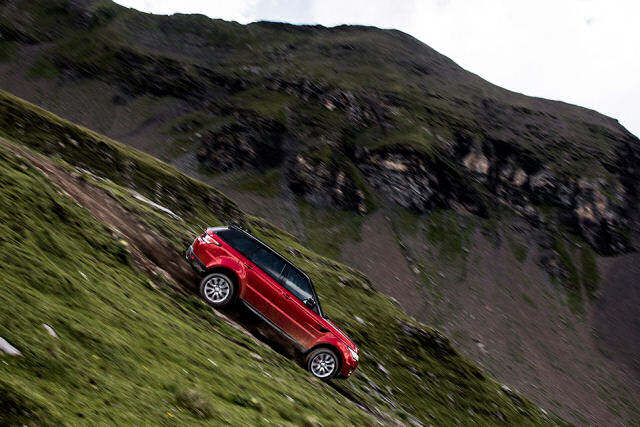 Desafio downhill de Range Rover