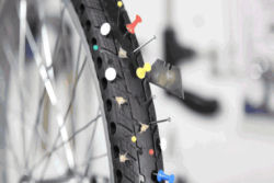 Inventam um pneu para bicicletas que não fura porque não usa ar