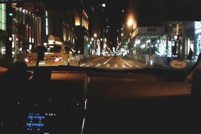 Cruzando 240 luzes verdes consecutivas no trânsito de Nova Iorque