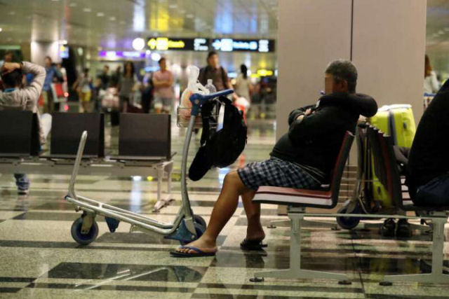 Mulher singapurense viveu os últimos 8 anos em um aeroporto, enquanto alugava seu apartamento