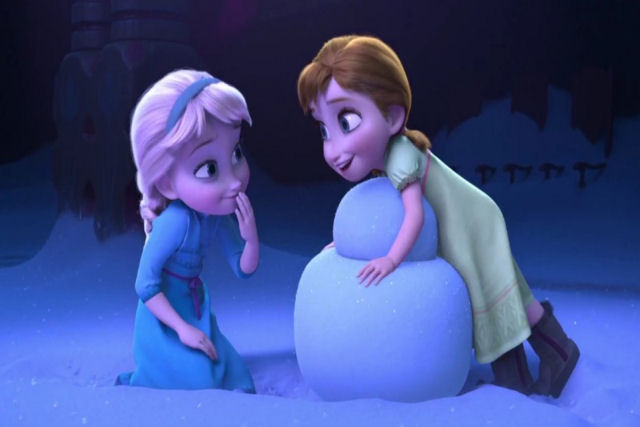 Duas bebês interpretam uma cena de ?Frozen? e conquistam as redes sociais