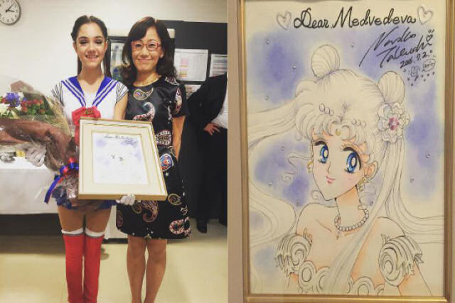 A campeã de patinação Evgenia Medvedeva simula Sailor Moon