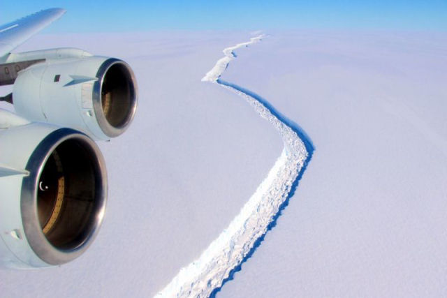 Uma vasta regio da Antrtida est a ponto de ruir e liberar um iceberg de propores colossais