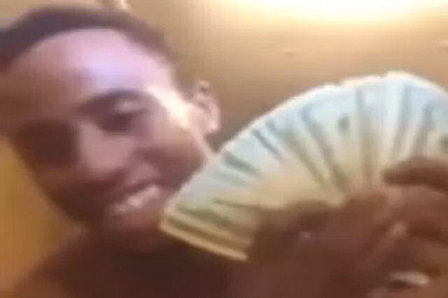 Polícia invade a casa de um traficante exibia dinheiro ao vivo no Facebook