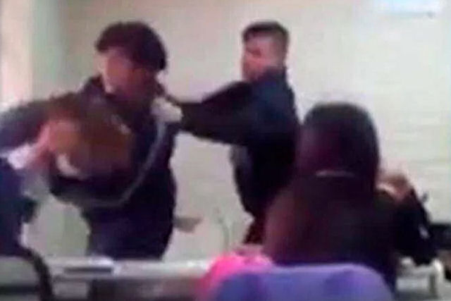 Violência escoa também na Argentina: aluna agride professora e imagens viralizaram