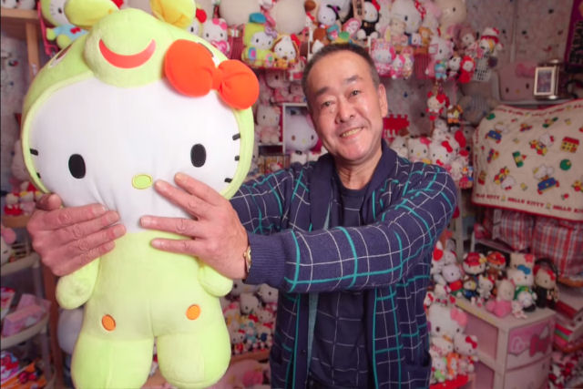 Japonês de 67 anos tem a maior coleção do mundo de lembranças Hello Kitty