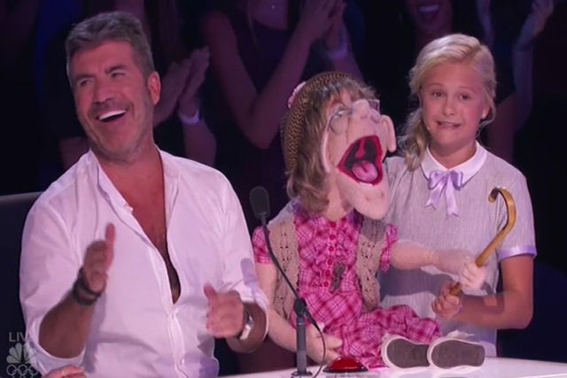A fantástica menina ventriloquista rouba o show de novo no Got Talent