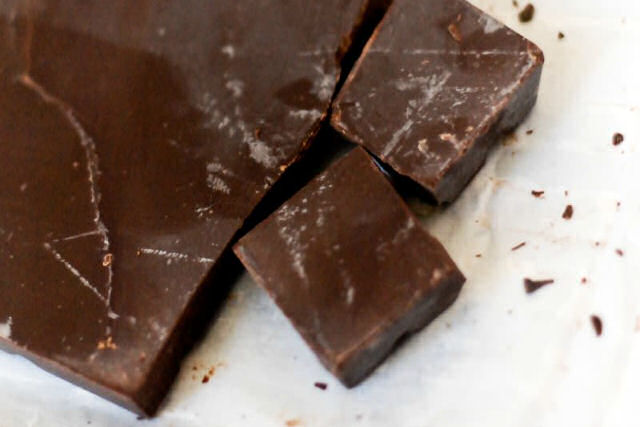 Com este truque simples você pode comprovar a qualidade de qualquer barra de chocolate