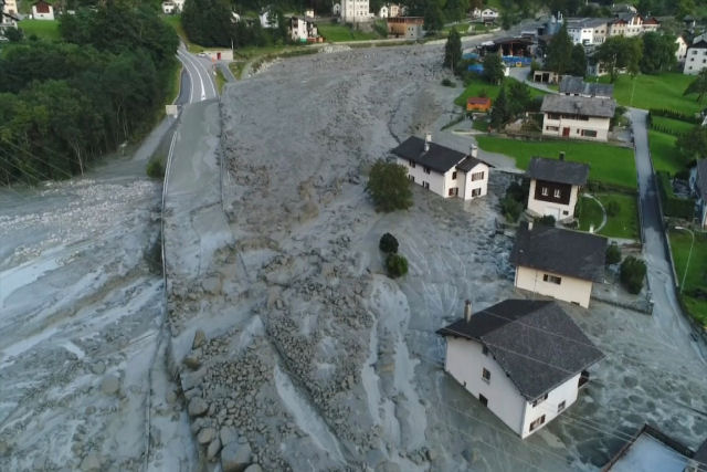 Veja o que acontece quando uma avalanche de lodo destrói por completo um povoado
