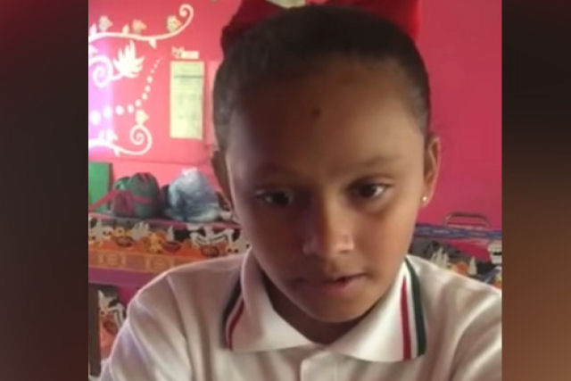 Esta menina mexicana surpreende com sua espetacular voz