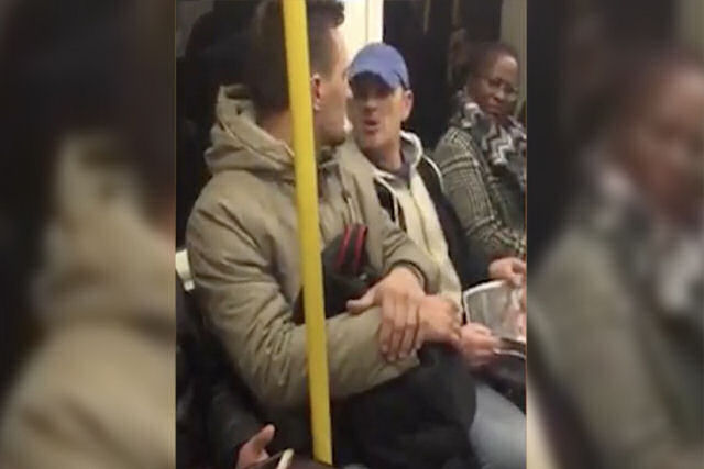 «Este é meu país!»: ataque racista contra um italiano no metrô de Londres