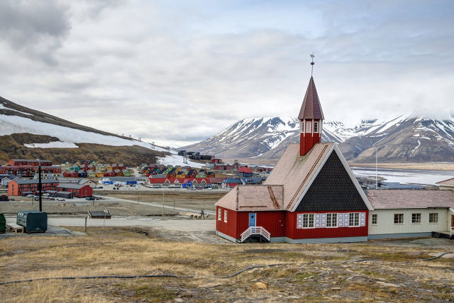 Bem-vindos a Longyearbyen, a ilha onde  proibido morrer desde 1950
