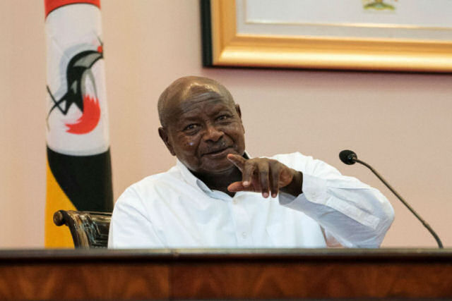 Mandatrio ugandense quer proibir a felao porque, segundo ele, a boca  para comer