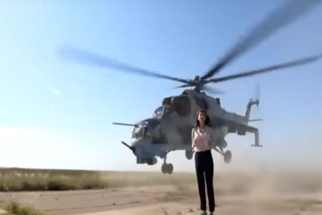 Jornalista quase  decapitada ao vivo por um helicptero militar