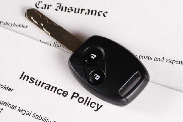 Jovem muda legalmente de gnero para contratar um seguro de carro mais barato