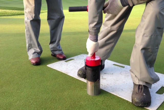 Mudar os buracos no campo de golfe de um evento PGA no  to simples quanto parece