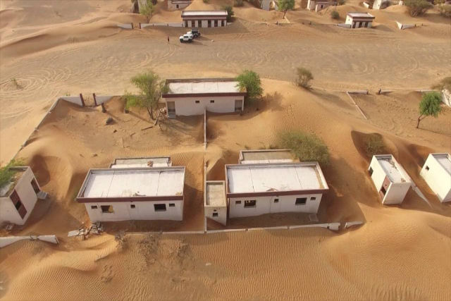 Al Madam: a aldeia fantasma enterrada na areia