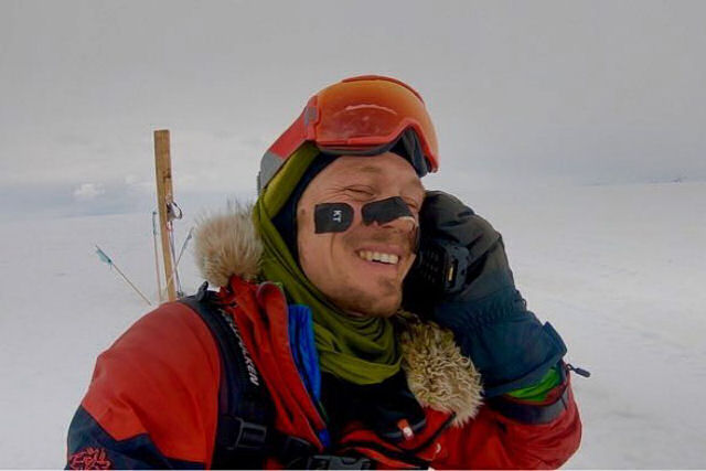 Este cara acaba de se tornar o primeiro a cruzar a Antrtida sozinho e sem nenhuma ajuda 