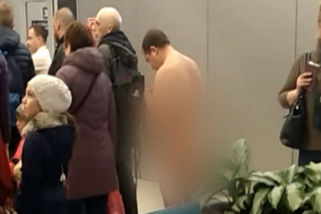 A Polcia de um aeroporto russo prendeu um homem nu que tentava embarcar em um avio